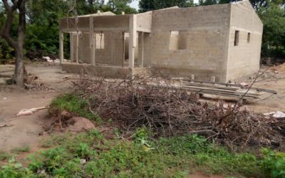 Construction du premier logement du personnel sur le site du projet SAREPTA